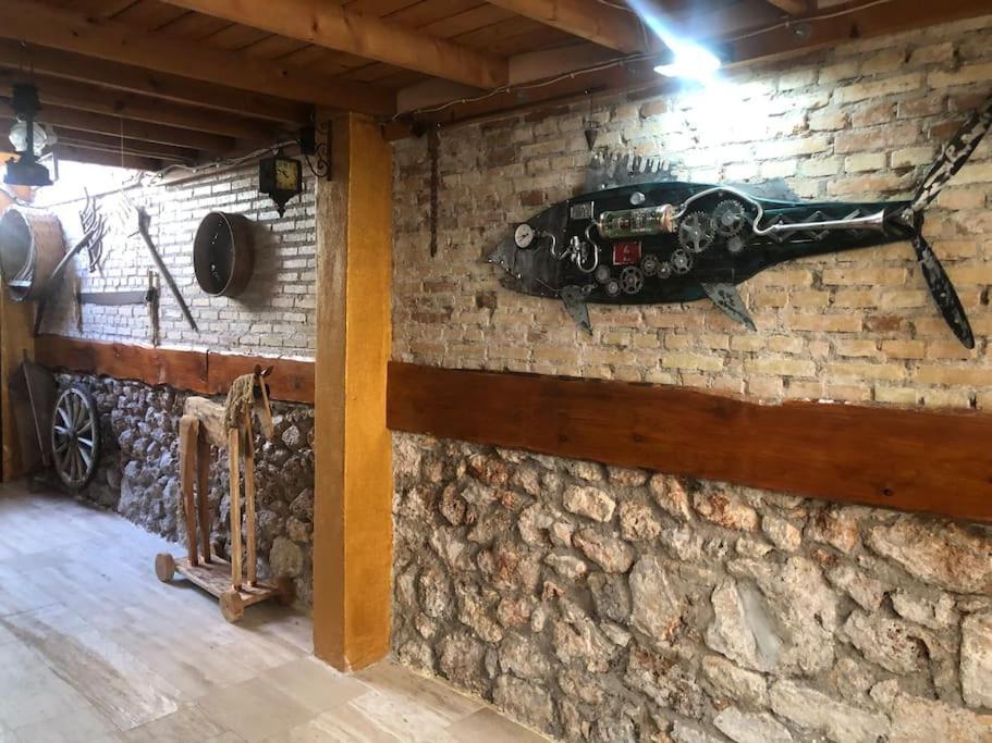 Tarihi Kaleici Muethis Lokasyon 2+1 Uygun Fiyat Daire Antalya